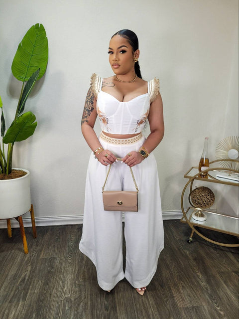 She's So Chic Pants Set (White)